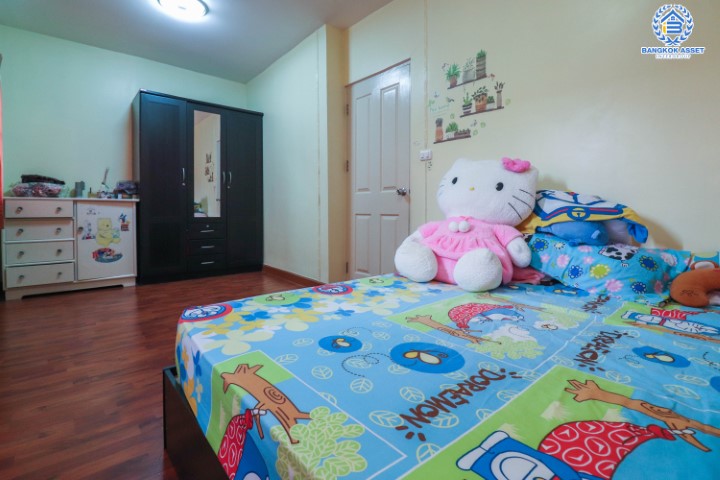 *****ทาวน์เฮ้าส์มือสองย่านนนทบุรี ม.พฤกษา49 บางใหญ่-แก้วอินทร์ บนเนื้อที่ 17.4 ตร.ว. ฟังก์ชัน 3 ห้องนอน 2 ห้องน้ำ แถมฟรี! 2 เครื่องปรับอากาศ 1 เครื่องทำน้ำอุ่น บ้านสวยพร้อมเข้าอยู่ ทำเลดี เชื่อมต่อถ.กาญจนาภิเษก, ถ.รัตนาธิเบศร์ ใกล้รถไฟฟ้าสายสีม่วง "สถานีตลาดบางใหญ่" จองเลย!!